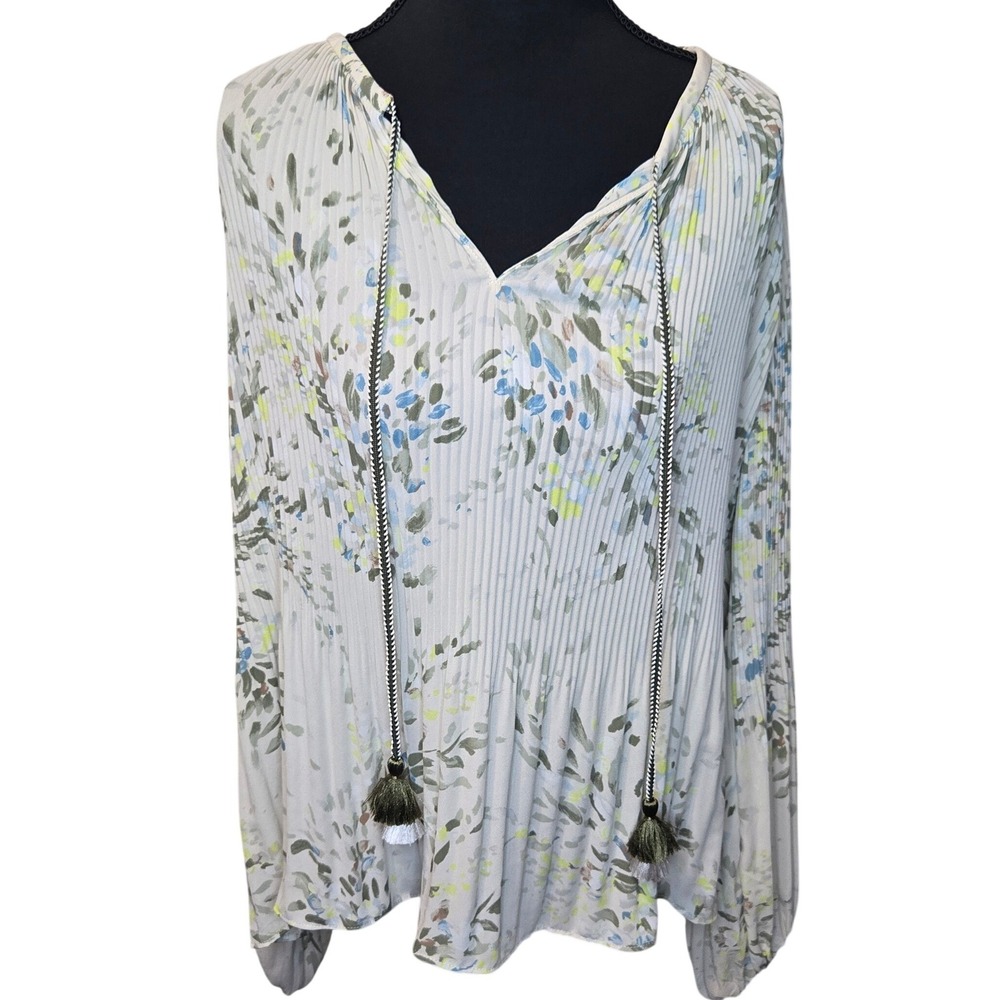 White House Black Market WHBM Cream Color Blouse Size S - Oversized